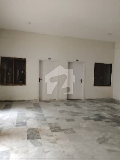 Spacious Flat Is Available For sale In Ideal Location Of I-16/3