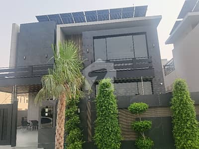 ڈی ایچ اے فیز 8 ڈیفنس (ڈی ایچ اے),لاہور میں 2 کنال Studio مکان 30.0 کروڑ میں برائے فروخت۔ ڈی ایچ اے فیز 8 ڈیفنس (ڈی ایچ اے),لاہور میں 2 کنال Studio مکان 30.0 کروڑ میں برائے فروخت۔