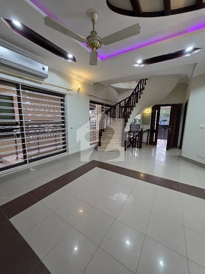 10 Marla Basement Unfurnished House Available For Rent