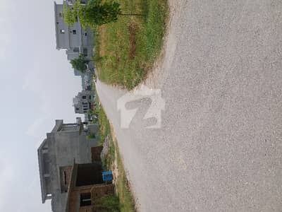 University Town Block B 10Marla Plot For Sale