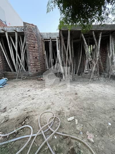 10 Marla Grey Structured Corner Facing Park House For Sale