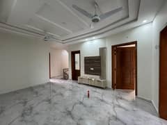 10 Marla Luxury House for Rent in Bahria Town Phase 8 Block B | 5 Master Bedrooms | Servant Quarter | Prime Location
