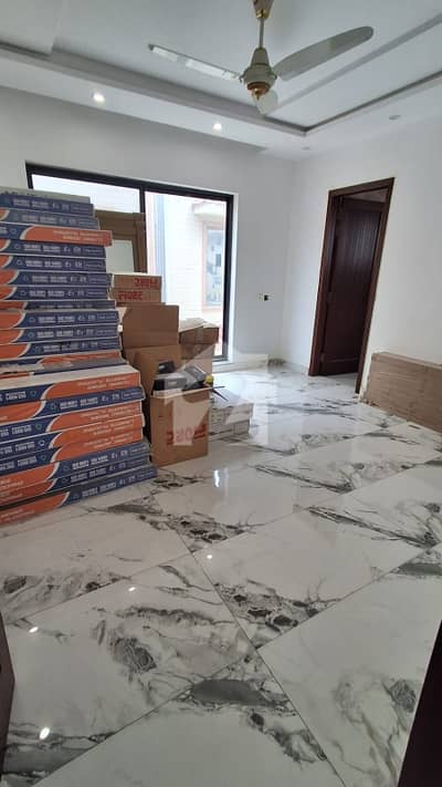 BRAND NEW UPPER PORTION AVAILABLE