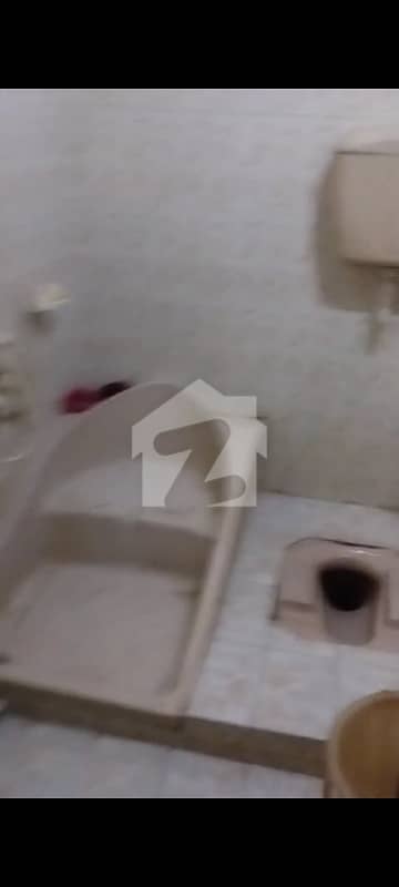 Gulistane jauhar block-2 Double Story 400 yard Gulistane jauhar block-2 Double Story 400 yard
