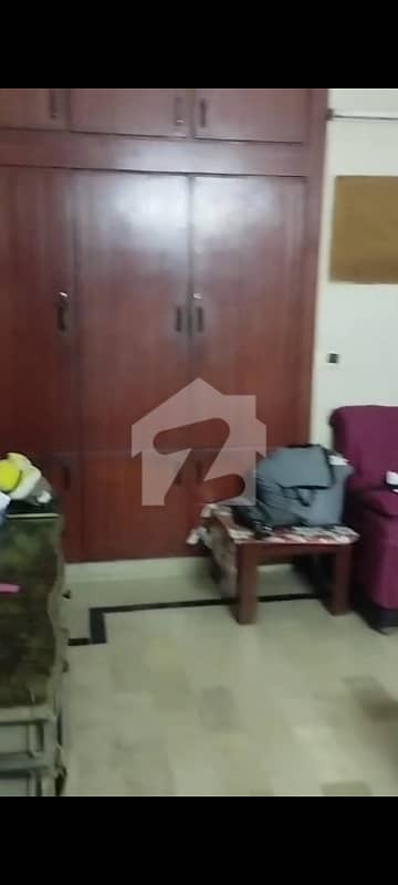 گلستانِِ جوہر ۔ بلاک 2 گلستانِ جوہر,کراچی میں 6 کمروں کا 16 مرلہ مکان 8.7 کروڑ میں برائے فروخت۔ گلستانِِ جوہر ۔ بلاک 2 گلستانِ جوہر,کراچی میں 6 کمروں کا 16 مرلہ مکان 8.7 کروڑ میں برائے فروخت۔