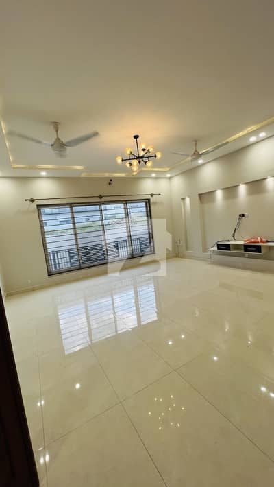 One Ka House For Rent In Top City 1 +Besment
