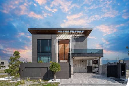 Ultra Luxury Modern Bungalow | Walking Distance from Raya Fairways | Desperate Hot Deal | 100% Original