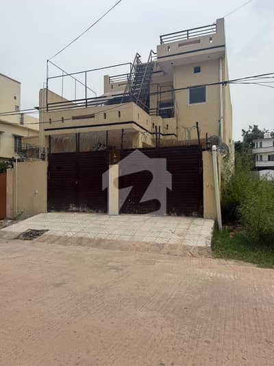 House For sale Is Readily Available In Prime Location Of Bani Gala