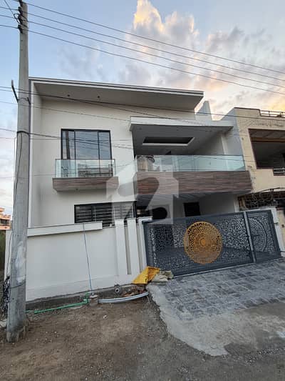 I-14/4. House for sell new Brand Basment. + Ground + first +Mumty 3 full Portions D 450 lack