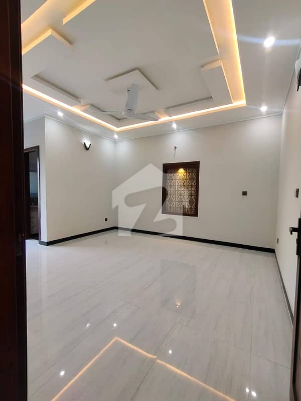G11/1 Brnd New Full House 5Bed 2kitchen G11/1 Brnd New Full House 5Bed 2kitchen