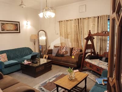 10 marla full house with basement available for rent near Goldcrestt mall phase 4 DD block DHA Lahore