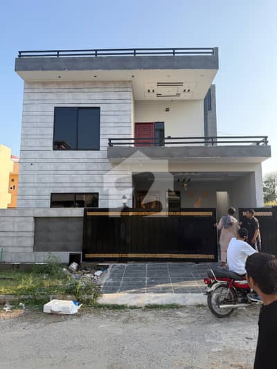 Gulberg green Islamabad L block 7 merla brand new house available for sale prime location investor rate