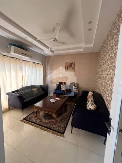 1 Kanal Luxury House Available For Sale 1 Kanal Luxury House Available For Sale