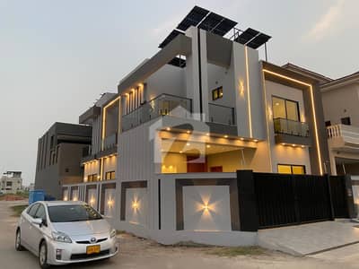 ڈی ایچ اے فیز 1 ۔ سیکٹر بی1 ڈی ایچ اے فیز 1,ڈی ایچ اے ڈیفینس,ملتان میں 5 کمروں کا 10 مرلہ مکان 3.7 کروڑ میں برائے فروخت۔