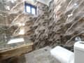32 32