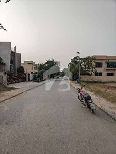 ڈی ایچ اے ڈیفینس فیز 5 ڈی ایچ اے ڈیفینس,اسلام آباد میں 1 کنال رہائشی پلاٹ 3.65 کروڑ میں برائے فروخت۔ ڈی ایچ اے ڈیفینس فیز 5 ڈی ایچ اے ڈیفینس,اسلام آباد میں 1 کنال رہائشی پلاٹ 3.65 کروڑ میں برائے فروخت۔