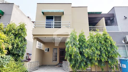 Aesthetic House Of 5 Marla For Sale Is Available Aesthetic House Of 5 Marla For Sale Is Available
