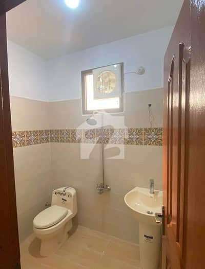 4 bed dd portion for rent block 9