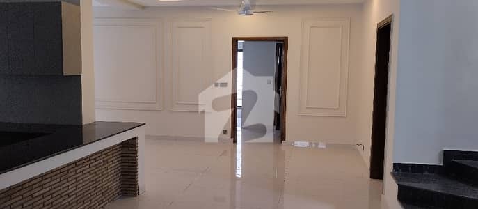 1 KANAL BEAUTIFUL BRAND NEW LUXURY HOUSE AVAILABLE FOR SALE 1 KANAL DOUBLE STORY BRAND NEW LUXURY HOUSE AVAILABLE FOR SALE IN PHA OFFICER RESIDENCIA KURI ROAD ISLAMABAD.