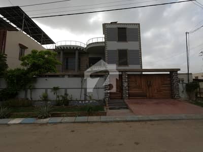 House Of 600 Square Yards Is Available For Sale House Of 600 Square Yards Is Available For Sale