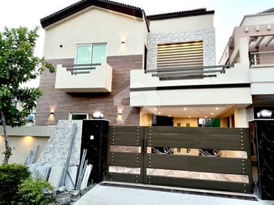 10 Marla Same Like Brand New House For Sale