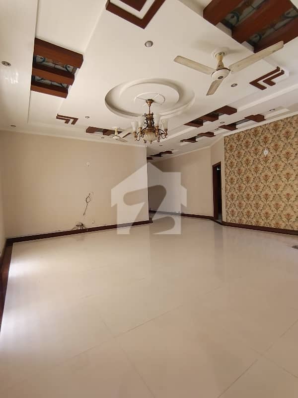 ڈی ایچ اے فیز 6 ڈی ایچ اے ڈیفینس,کراچی میں 5 کمروں کا 1 کنال مکان 15.75 کروڑ میں برائے فروخت۔ ڈی ایچ اے فیز 6 ڈی ایچ اے ڈیفینس,کراچی میں 5 کمروں کا 1 کنال مکان 15.75 کروڑ میں برائے فروخت۔