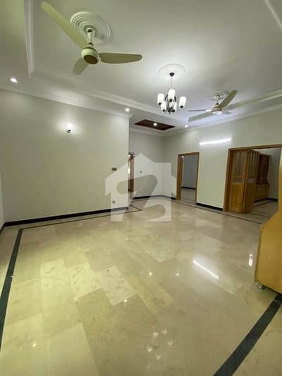 14 Marla like Brend Full House Avilable For Rent in G 13/4