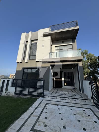 Brand new house F block 26*45