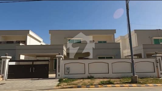 Premium 500 Square Yards House Is Available For Sale In Karachi