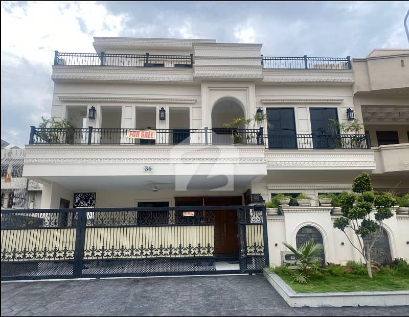 جی ۔ 13/3 جی ۔ 13,اسلام آباد میں 6 کمروں کا 14 مرلہ مکان 11.75 کروڑ میں برائے فروخت۔ جی ۔ 13/3 جی ۔ 13,اسلام آباد میں 6 کمروں کا 14 مرلہ مکان 11.75 کروڑ میں برائے فروخت۔
