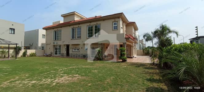 01 Kanal Plot for Sale DHA Phase 7
