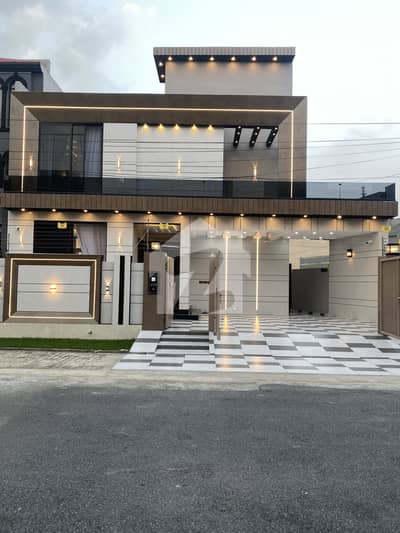 A Beautiful House Used For Sale