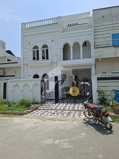 سٹی ہاؤسنگ سوسائٹی - بلاک اے ایکسٹینشن سٹی ہاؤسنگ سوسائٹی,سیالکوٹ میں 3 کمروں کا 5 مرلہ مکان 50.0 ہزار میں کرایہ پر دستیاب ہے۔ سٹی ہاؤسنگ سوسائٹی - بلاک اے ایکسٹینشن سٹی ہاؤسنگ سوسائٹی,سیالکوٹ میں 3 کمروں کا 5 مرلہ مکان 50.0 ہزار میں کرایہ پر دستیاب ہے۔