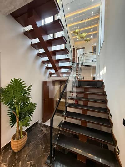 10 Marla Most Beautiful House Is Available For Sale Most Populated Sector In Bahria Enclave Islamabad!! 10 Marla Most Beautiful House Is Available For Sale Most Populated Sector In Bahria Enclave Islamabad!!