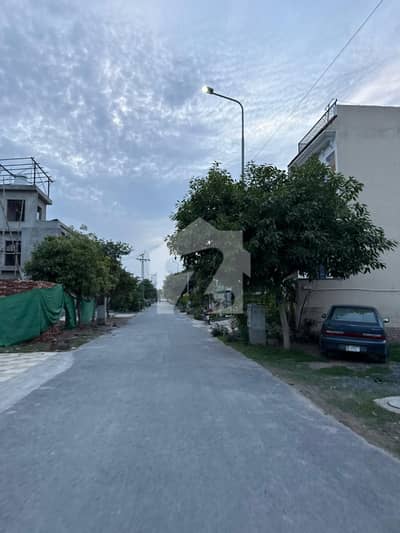پارک ویو سٹی ۔ تولپ ایکسٹینشن بلاک پارک ویو سٹی,لاہور میں 10 مرلہ رہائشی پلاٹ 1.3 کروڑ میں برائے فروخت۔