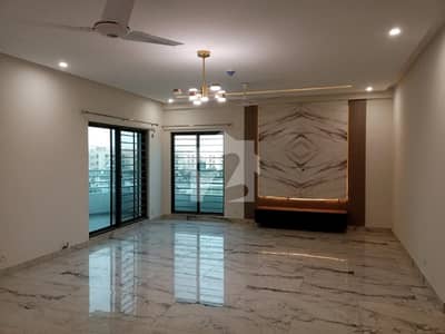 10 Marla 3 Bed Brand New Flat Available For Rent Askari 11 Sec D