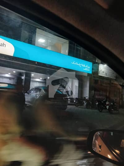 8 Marla Hall Near Ameer Chowk College Road For Rent