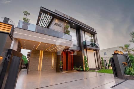 1 KANAL UPPER PORTION MODERN FULLY MAINTAINED AVAILABLE FOR RENT IN DHA PHASE 5 HOT LOCATION
