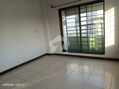 4 Bed 12 Marla Apartment Is Available For Slae In Askari 11 Lahore