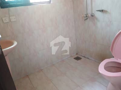 G10/3 size 500 marble flooring Upper Portion 3beds 3bath dd lounges s. gate Rent 125000 Real Pic