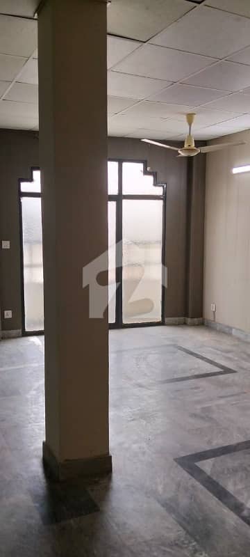 Brand New Office Area 920 Square Feet Available For Rent In Gulberg 3 Lahore