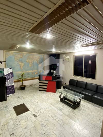 Office for Rent Shahrah e Faisal
