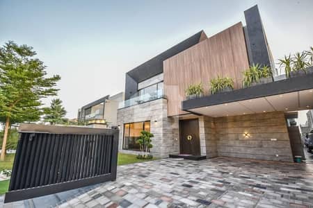 Syed Brothers Offers 1 Kanal SLightly Used Elegant And Fully Maintained Super Hot Located Bungalow Is Available For Sale In The Best Block Of DHA Phase 7 Lahore.
