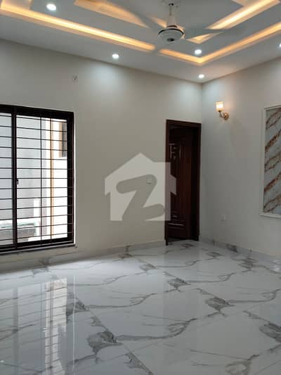 6 Marla Corner Upper Portion for Rent in Platinum Block, Park View City Lahore