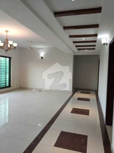 New Building 3 Bed Apartment Available For Rent In Askari 11 Lahore
