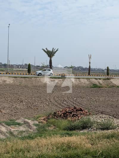 پارک ویو سٹی ۔ سلور بلاک پارک ویو سٹی,لاہور میں 5 مرلہ رہائشی پلاٹ 45.0 لاکھ میں برائے فروخت۔ پارک ویو سٹی ۔ سلور بلاک پارک ویو سٹی,لاہور میں 5 مرلہ رہائشی پلاٹ 45.0 لاکھ میں برائے فروخت۔