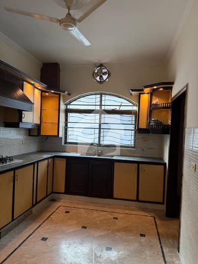 Sepetate Enterance 3 Beds 1 Kanal Upper Portion Beautiful Location for Rent in DHA Phase 4 Lahore.