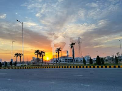 ڈی ایچ اے ڈیفنس ۔ سیکٹر جی ڈی ایچ اے ڈیفینس,بہاولپور میں 1 کنال رہائشی پلاٹ 28.0 لاکھ میں برائے فروخت۔ ڈی ایچ اے ڈیفنس ۔ سیکٹر جی ڈی ایچ اے ڈیفینس,بہاولپور میں 1 کنال رہائشی پلاٹ 28.0 لاکھ میں برائے فروخت۔