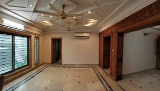 1 Kanal Ground Floor Portion For Rent City Villas