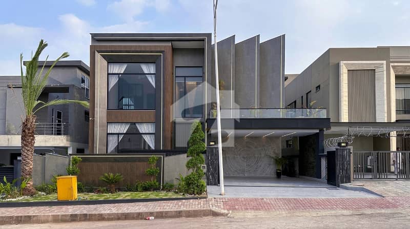 Luxury Designer House with Home Theatre & 15 kVA Solar Luxury Designer House with Home Theatre & 15 kVA Solar